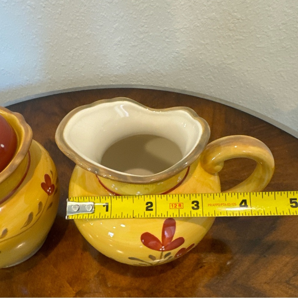 Vintage Bienvenue Yellow and Red Floral Ceramic sugar bowl and creamer s… - Picture 10 of 10